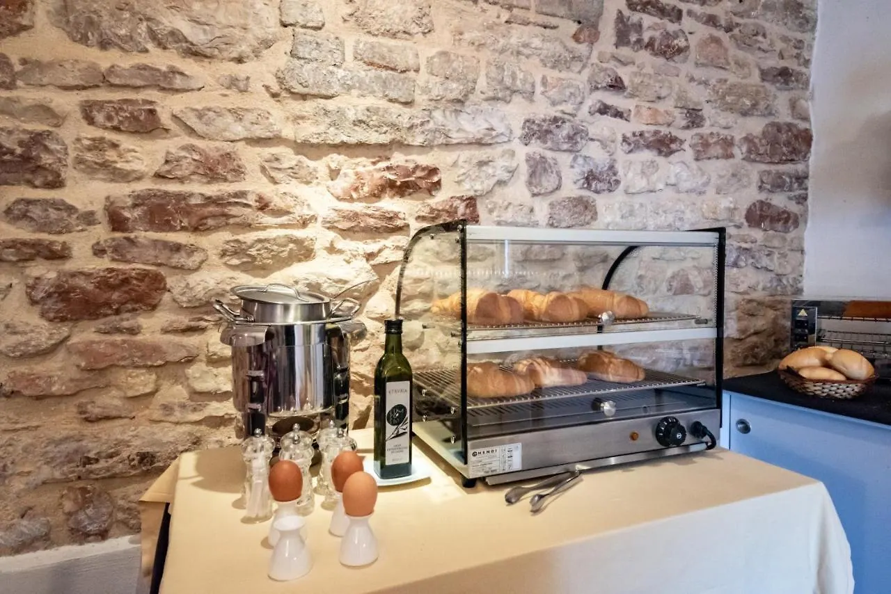 ***  Hotel Sorella Luna Assisi Italy