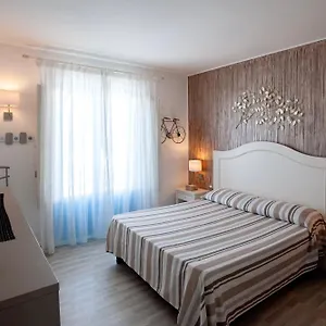  Apartment Blue Marine Italy