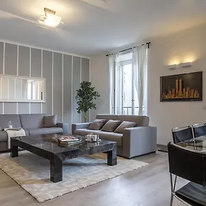  Apartment Joivy Mazzini Brera Italy